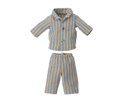 Ett par randiga pyjamas till Maileg Teddy Junior. 